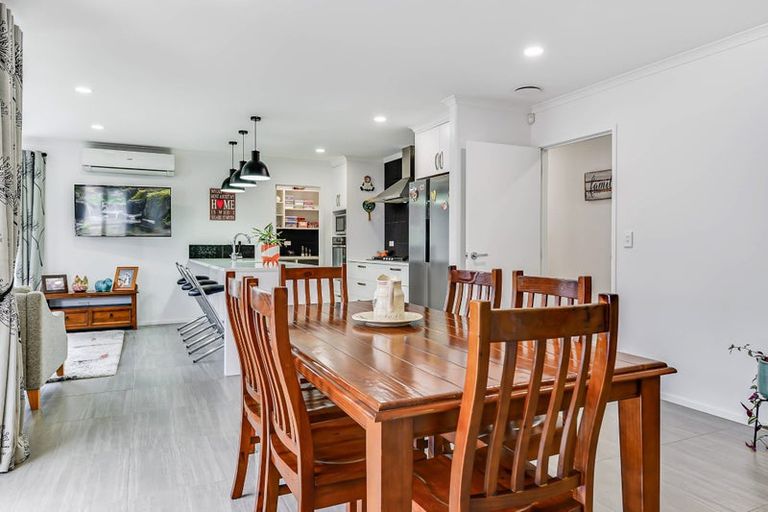 Photo of property in 8 Carlingford Rise, Dinsdale, Hamilton, 3204