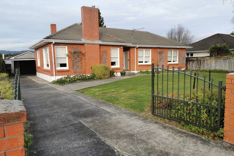 Photo of property in 70 Pine Avenue, Ebdentown, Upper Hutt, 5018