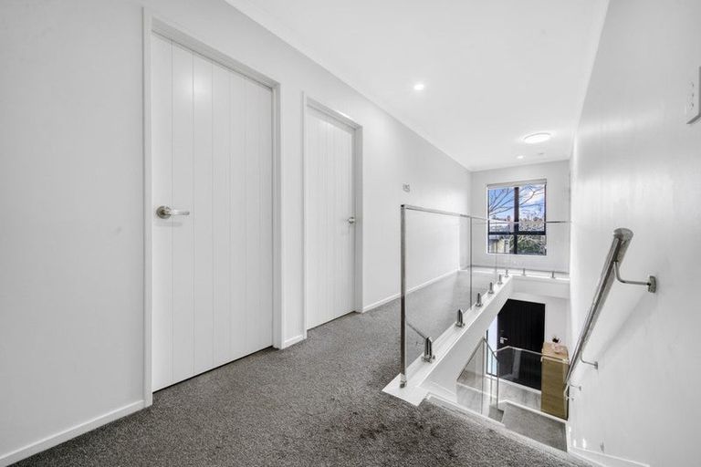 Photo of property in 14a Cairnsvale Rise, Manurewa, Auckland, 2105