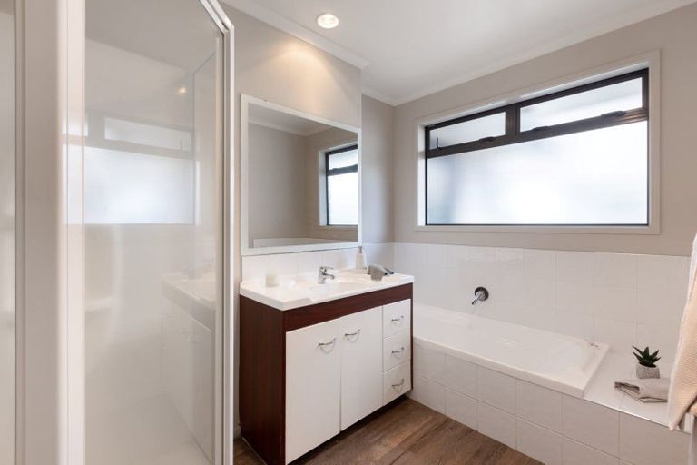 Photo of property in 8 Highlander Place, Welcome Bay, Tauranga, 3112