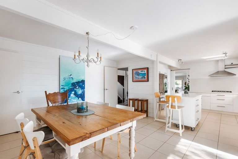 Photo of property in 240d Omokoroa Road, Omokoroa, Tauranga, 3114