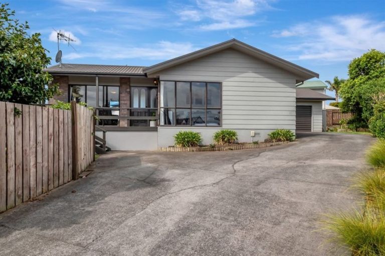 Photo of property in 51 Osprey Drive, Welcome Bay, Tauranga, 3112