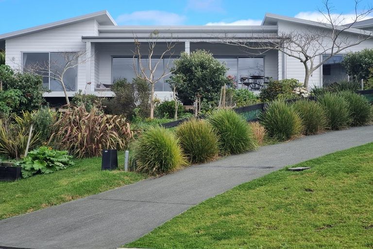 Photo of property in 14 Lori Lane, Coopers Beach, 0420