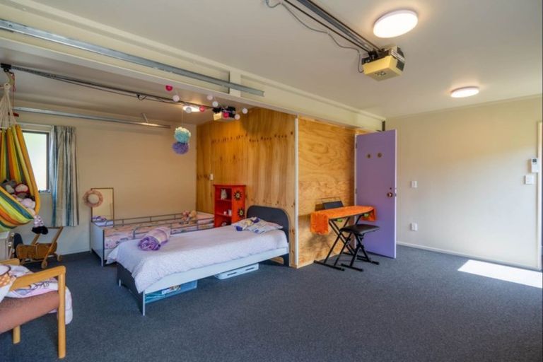 Photo of property in 111 Waterfall Road, Paraparaumu, 5032