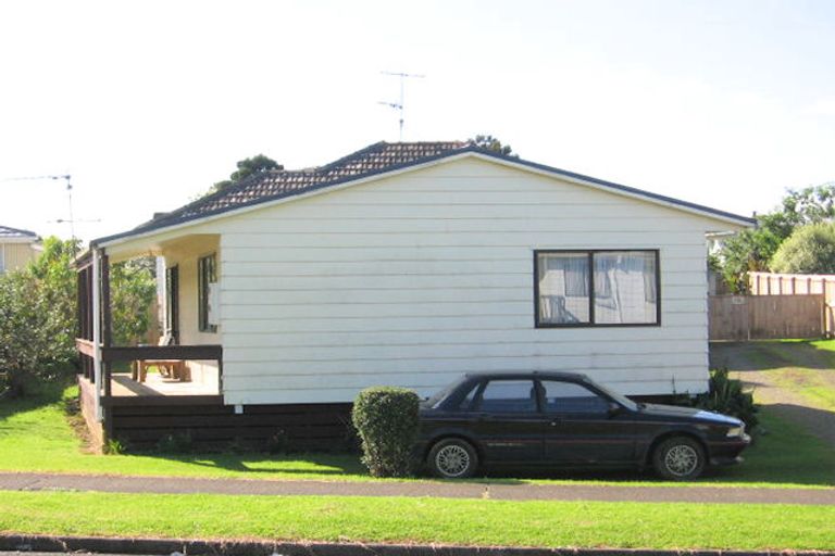 Photo of property in 3 Christmas Road, Manurewa, Auckland, 2102