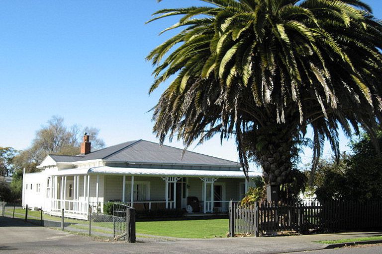 Photo of property in 37 Grey Street, Marton, 4710