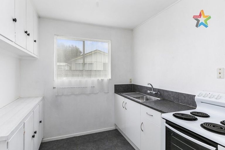 Photo of property in 71o Randwick Crescent, Moera, Lower Hutt, 5010