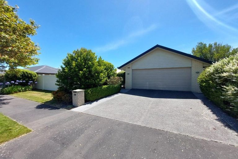 Photo of property in 25 Handley Crescent, Wigram, Christchurch, 8042