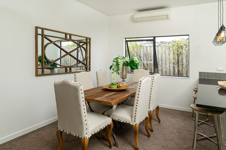 Photo of property in 48 Huntington Park Drive, Greenhithe, Auckland, 0632