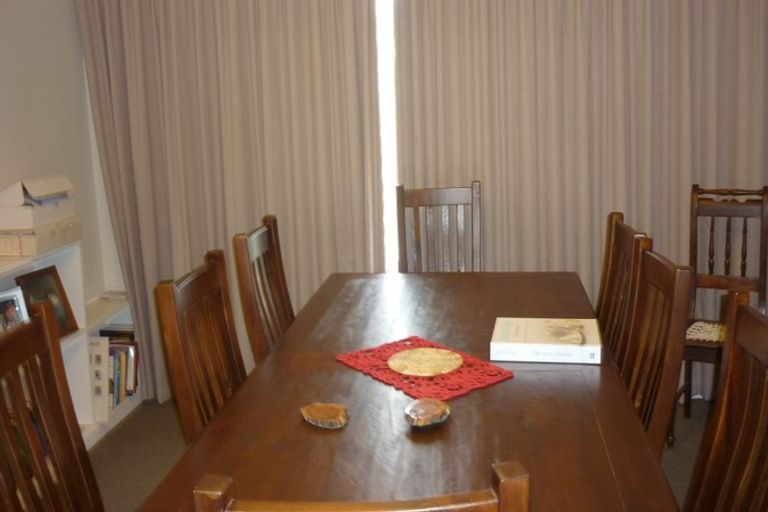 Photo of property in 7 The Drive, Tawa, Wellington, 5028