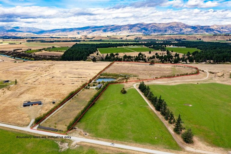 Photo of property in 66 Gladsmuir Road, Queensberry, Cromwell, 9383