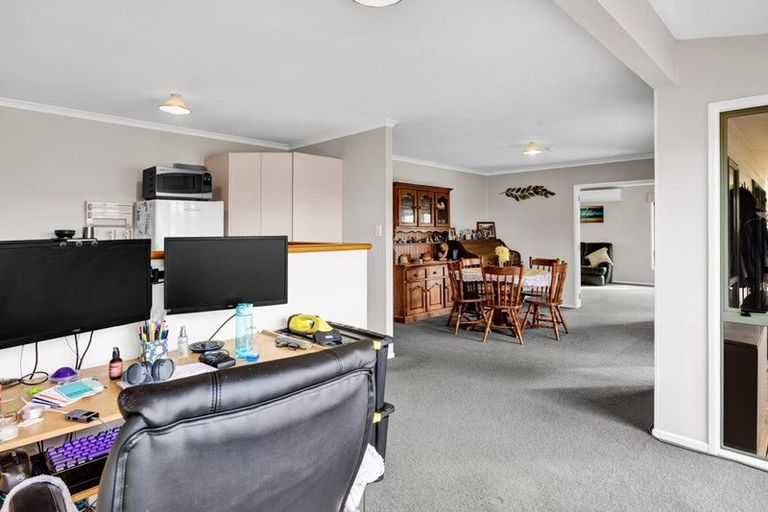 Photo of property in 116 Clifford Road, Eltham, 4322