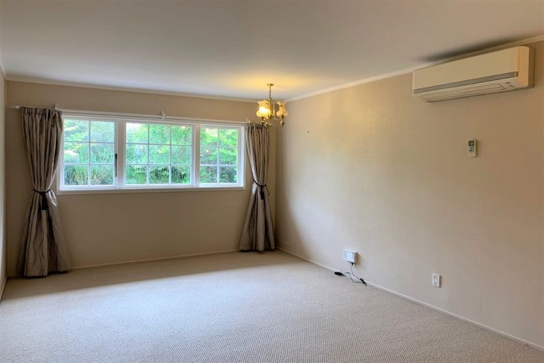 Photo of property in 28 Matipo Road, Mairangi Bay, Auckland, 0630