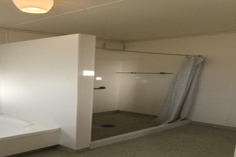 Photo of property in 1 Lyndhurst Street, Awapuni, Gisborne, 4010