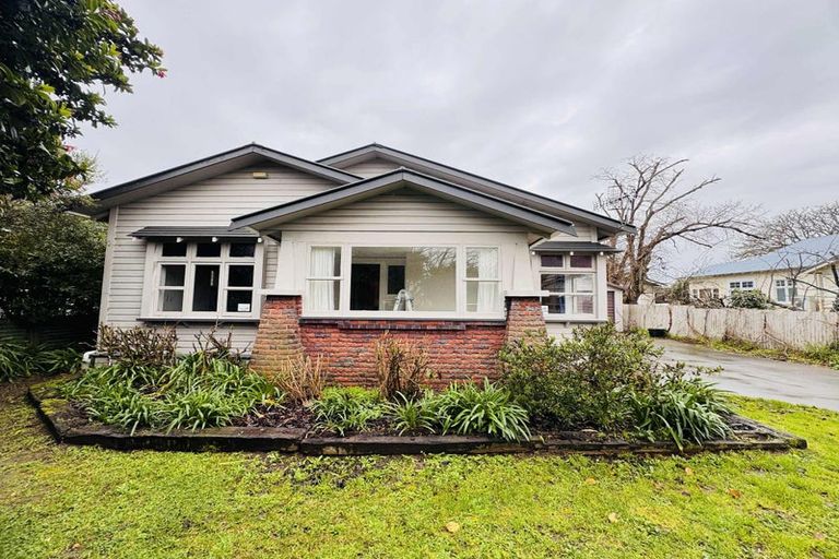 Photo of property in 37 Bryant Street, Takaro, Palmerston North, 4412