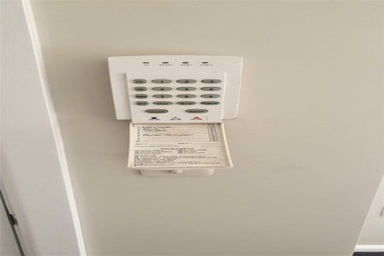 Photo of property in 5 Prestons Road, Redwood, Christchurch, 8051