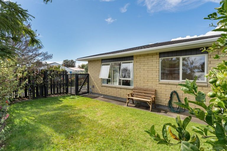 Photo of property in 126a Hillcrest Road, Raumati Beach, Paraparaumu, 5032