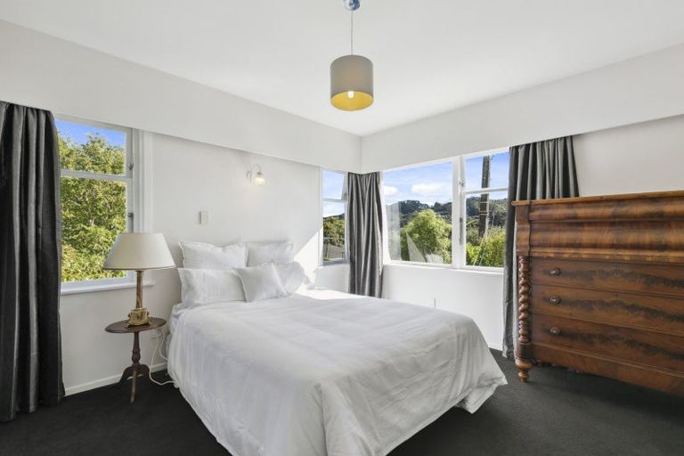 Photo of property in 25 Burrows Avenue, Karori, Wellington, 6012