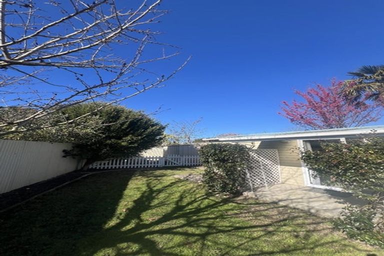 Photo of property in 2 Tasman Street, Havelock North, 4130