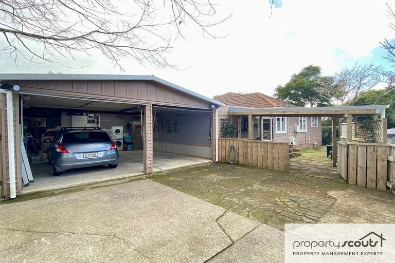 Photo of property in 98/98a Glenpark Avenue, Frankleigh Park, New Plymouth, 4310