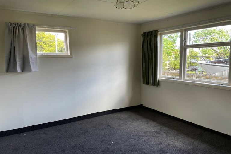 Photo of property in 8 Hall Grove, Ebdentown, Upper Hutt, 5018