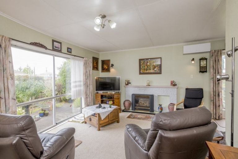 Photo of property in 153a Queen Street West, Levin, 5510