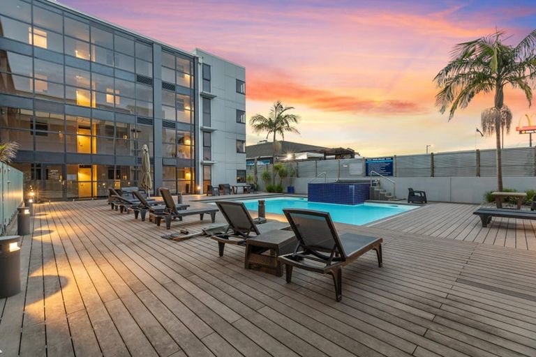 Photo of property in 2-06/424 Maunganui Road, Mount Maunganui, 3116