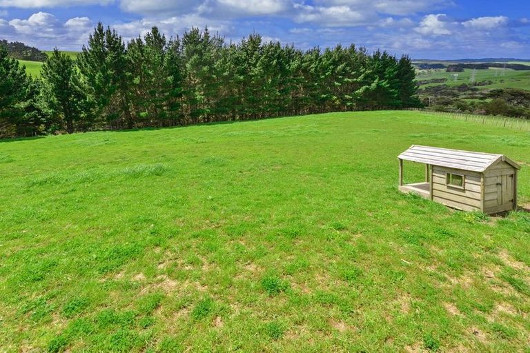 Photo of property in 1568 Old North Road, Helensville, 0875