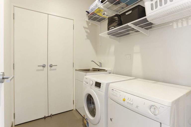 Photo of property in 87 Buckley Avenue, Hobsonville, Auckland, 0616