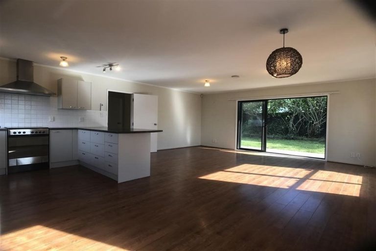 Photo of property in 25a Longford Street, Mount Wellington, Auckland, 1060