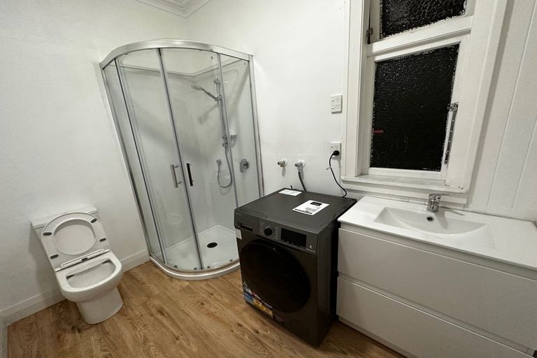 Photo of property in 56 Raroa Road, Kelburn, Wellington, 6012