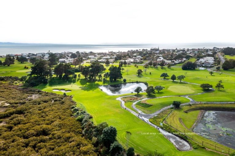 Photo of property in 36 Korowhiti Road, Clarks Beach, 2122