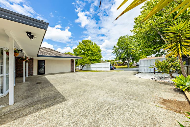 Photo of property in 147 Millhouse Drive, Golflands, Auckland, 2013