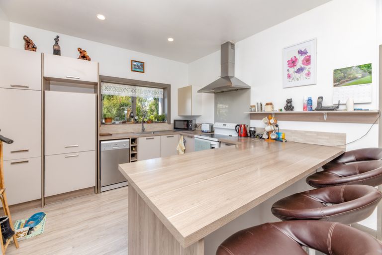 Photo of property in 23 Estuary Road, New Brighton, Christchurch, 8061