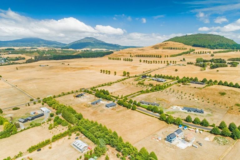 Photo of property in 10 Rangitukua Drive, Kuratau, Turangi, 3381