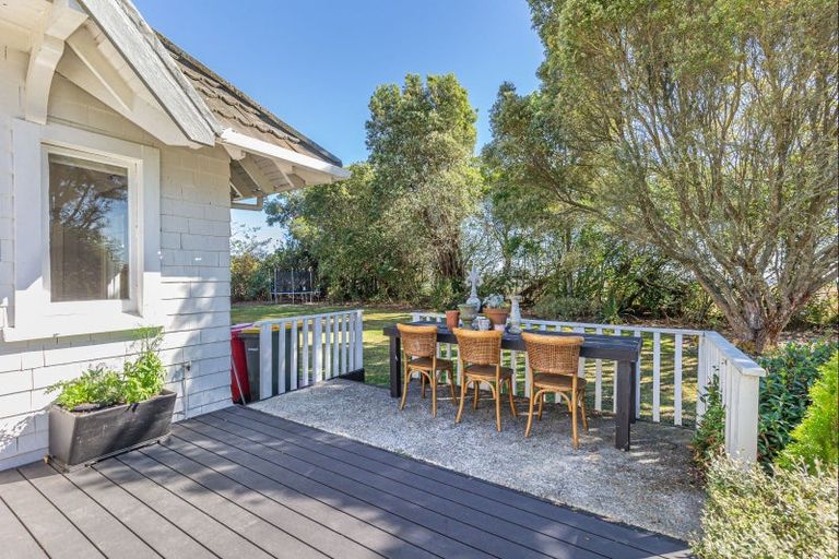 Photo of property in 179 Koputaroa Road, Koputaroa, Levin, 5575