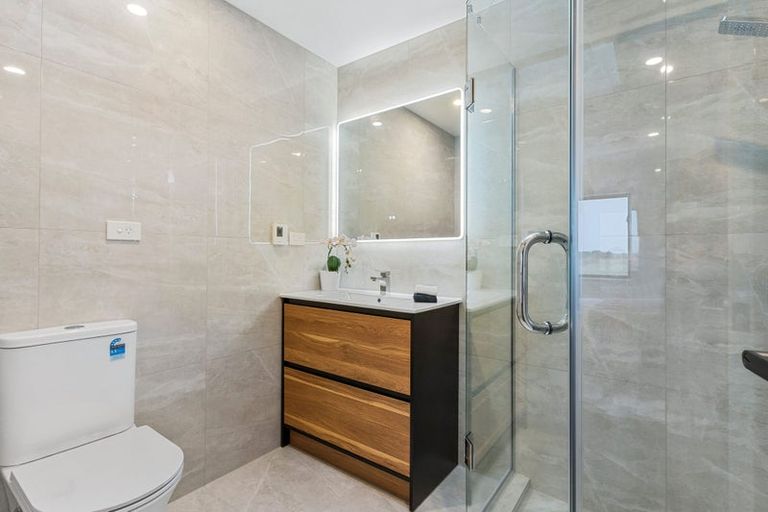 Photo of property in 65 Maungakaraka Road, Karaka, 2580