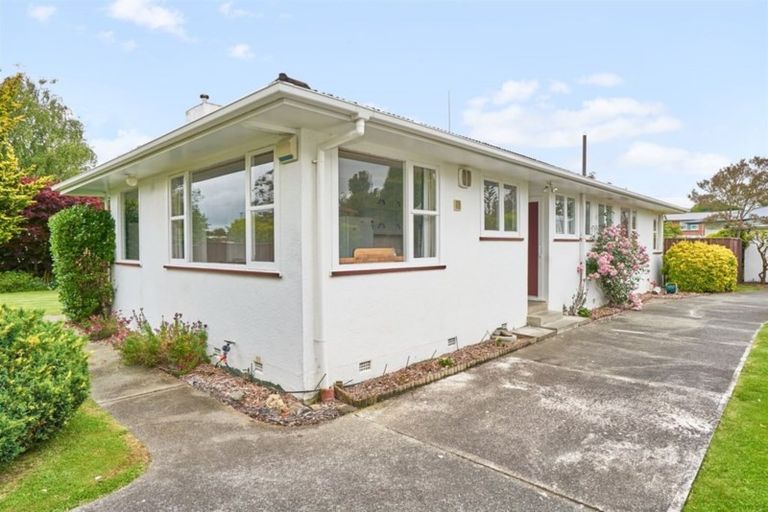 Photo of property in 30 Parkland Crescent, Terrace End, Palmerston North, 4410