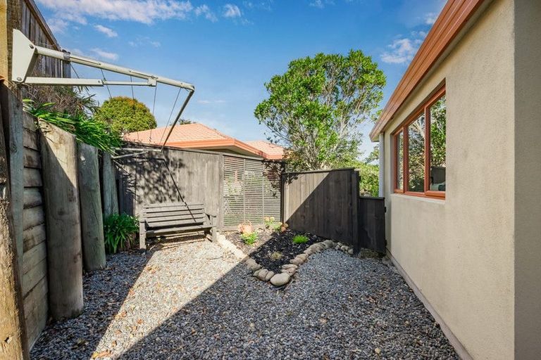 Photo of property in 76 Hinemoa Street, Paraparaumu, 5032