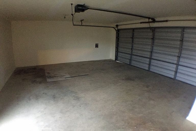 Photo of property in 8a Battersea Place, Roslyn, Palmerston North, 4414