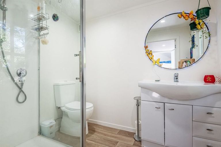 Photo of property in 34 Kereru Grove, Greenhithe, Auckland, 0632