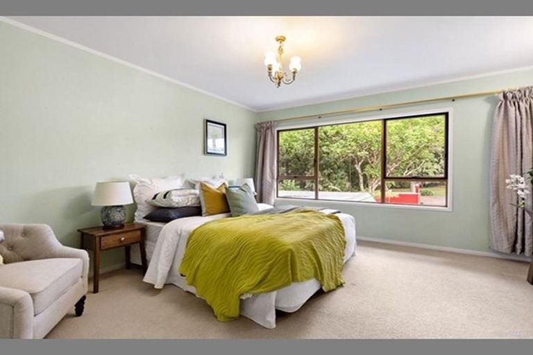 Photo of property in 16 Cobblestone Lane, Hillcrest, Auckland, 0627