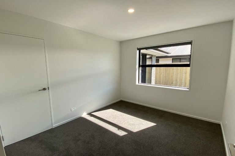 Photo of property in 74 Crossley Avenue, Woodend, 7610