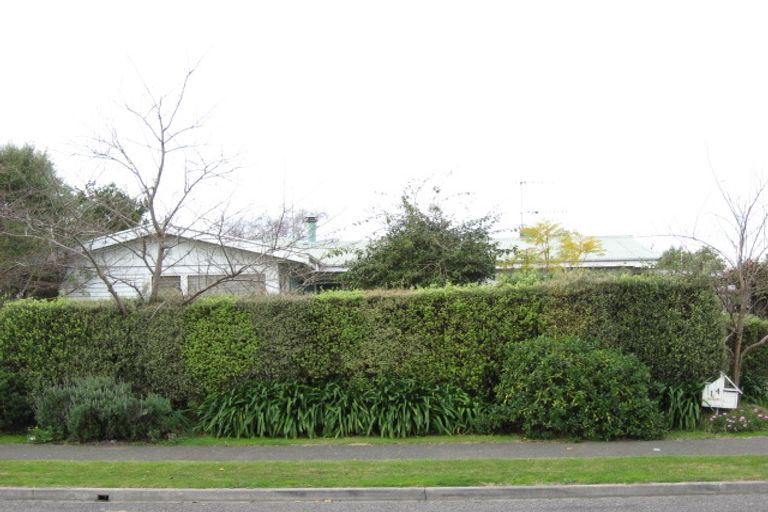 Photo of property in 14 Mcgregor Avenue, Pirimai, Napier, 4112