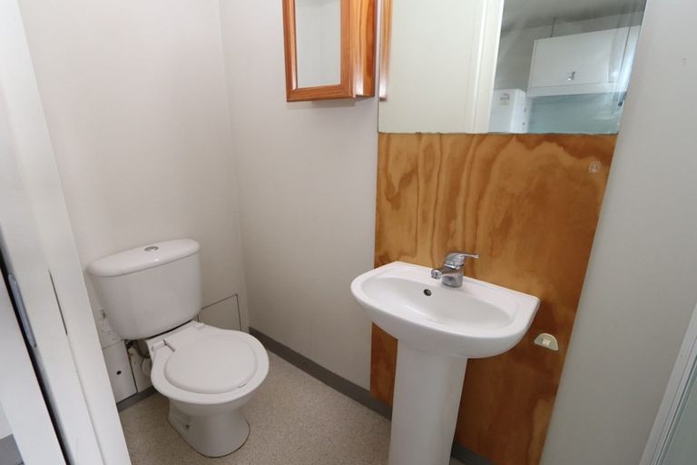 Photo of property in Urbane Apartments, 35/29 Webb Street, Mount Cook, Wellington, 6011