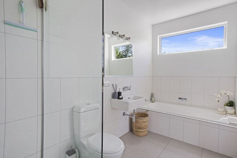 Photo of property in 12 Dunlop Drive, Pauanui, Hikuai, 3579