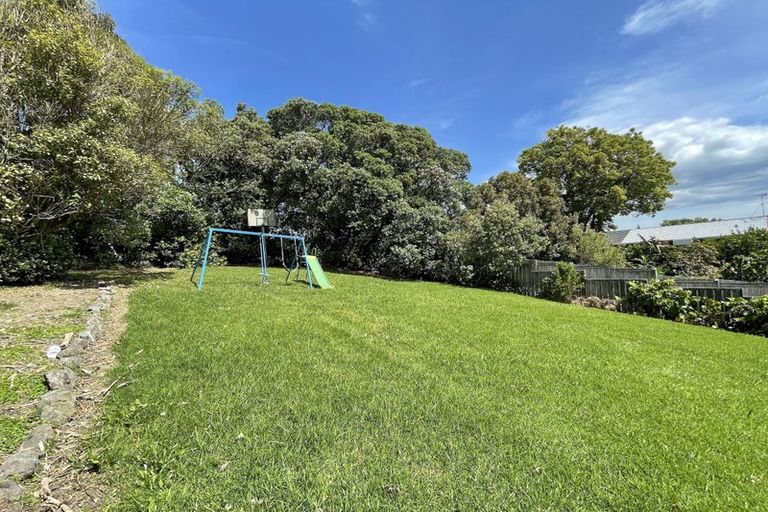 Photo of property in 10 Brian Crescent, Stanmore Bay, Whangaparaoa, 0932