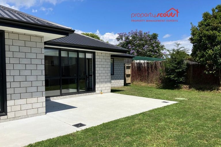 Photo of property in 25a Woodleigh Street, Frankleigh Park, New Plymouth, 4310