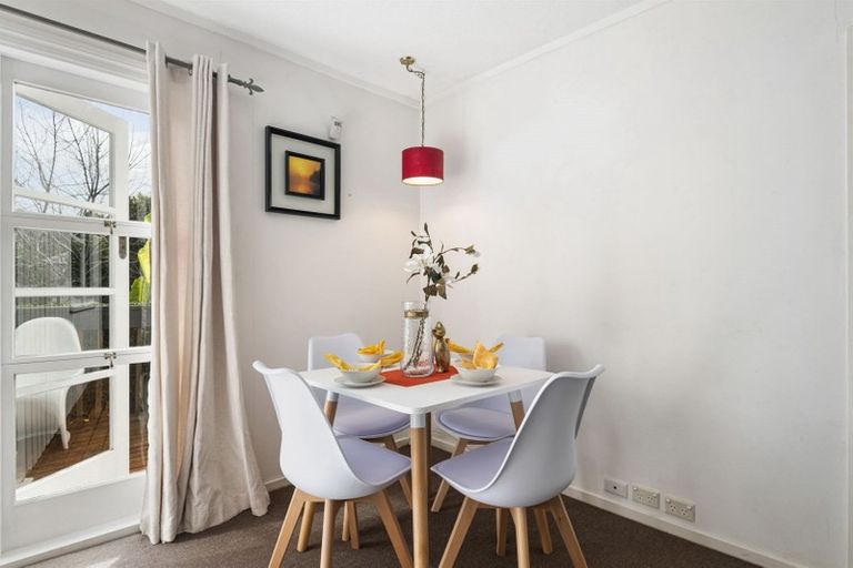 Photo of property in 1/23a Cliff Road, Torbay, Auckland, 0630