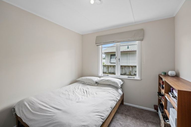 Photo of property in 18 Titoki Road, Raumati Beach, Paraparaumu, 5032